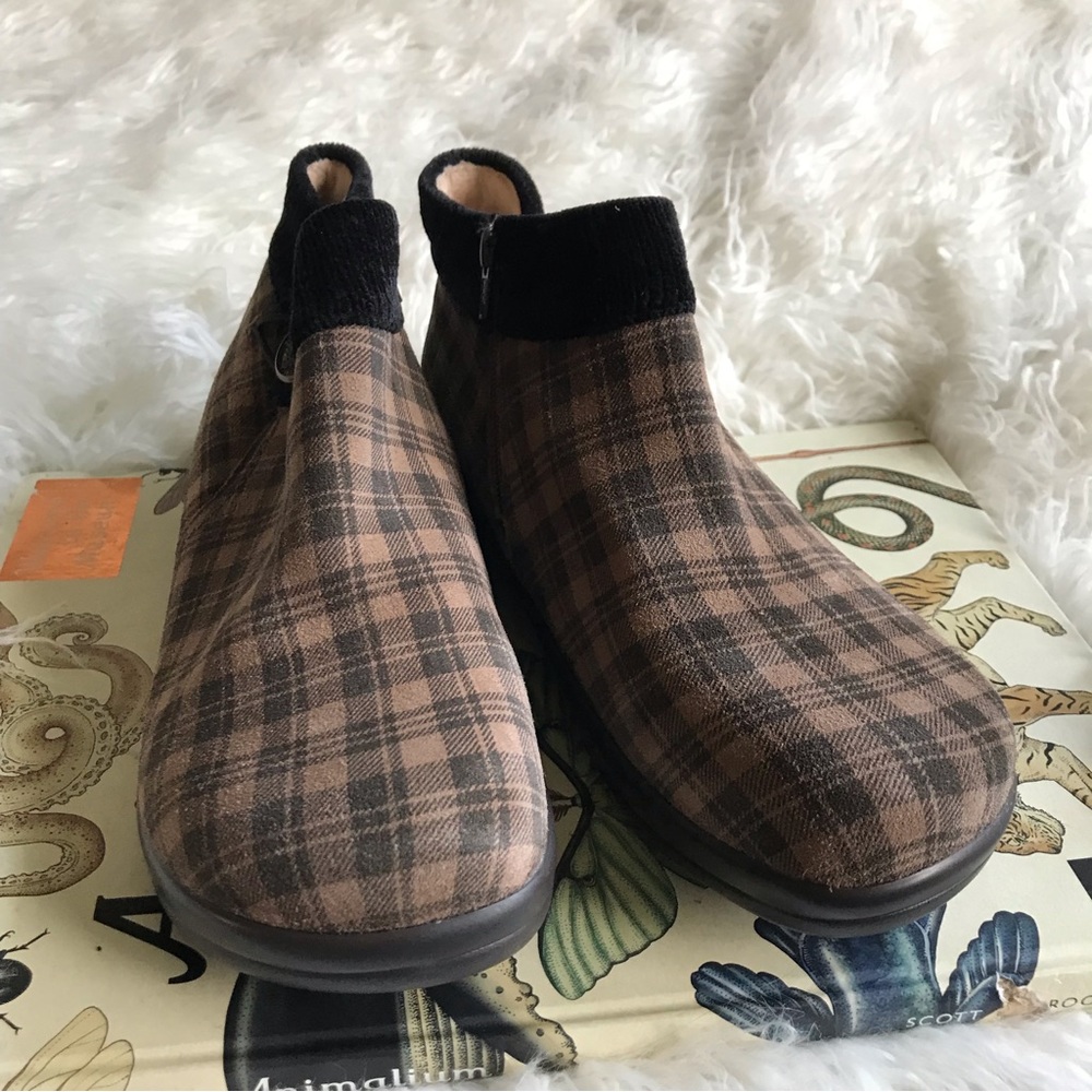 Alegria Sitka Kickin‎ It Boot